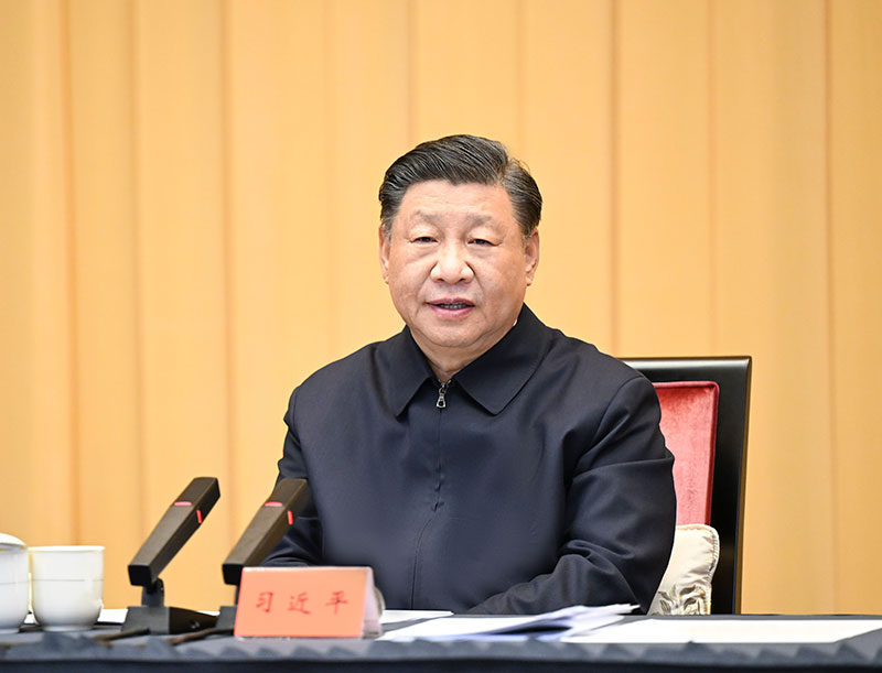 11月30日上午，中共中央总书记、国家主席、中央军委主席习近平在上海主持召开深入推进长三角一体化发展座谈会并发表重要讲话。